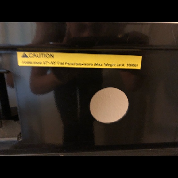 Karin Flat Panel Monroe+James - Picture 4 of 5